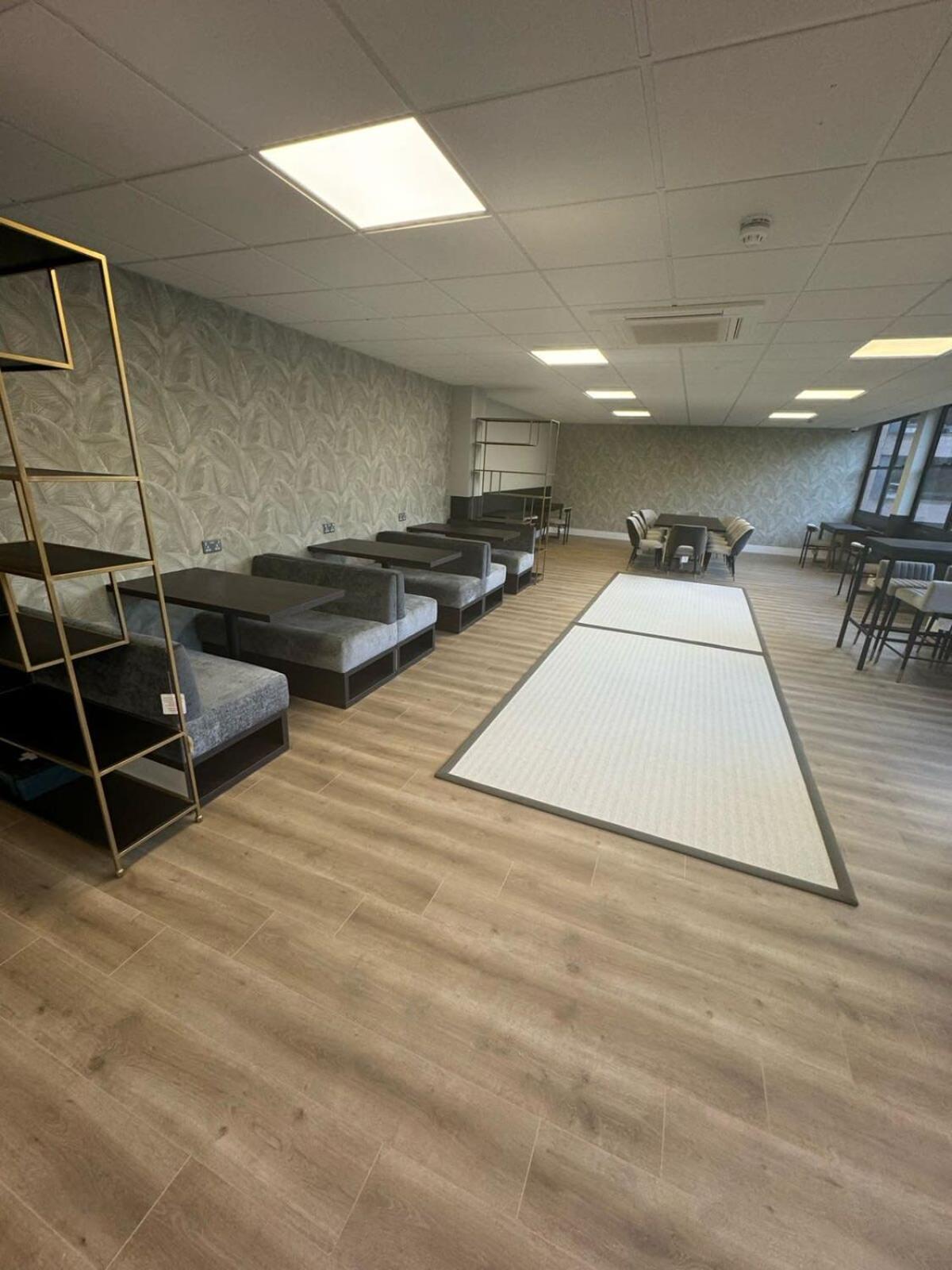 Bright Contemporary Studio In イースト・グリンステッド エクステリア 写真